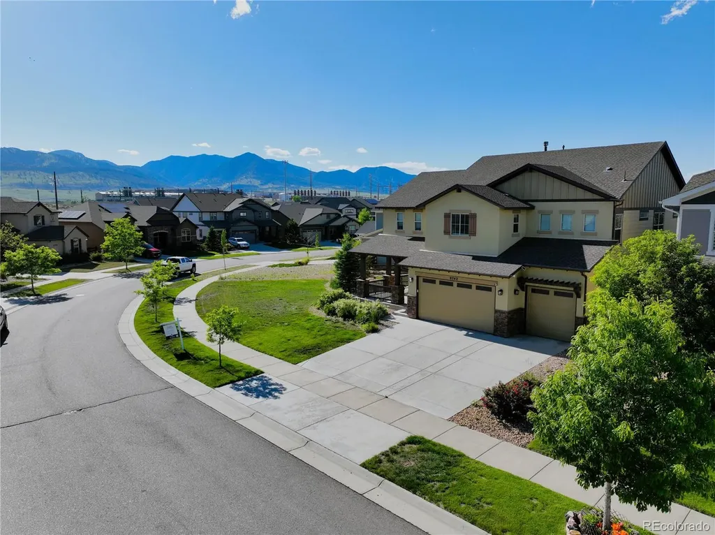8742 Flattop Street Arvada CO 80007