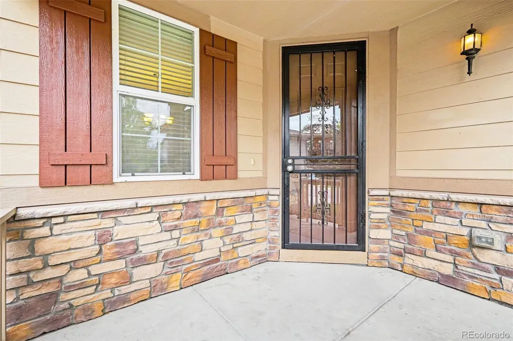 4956 S Tempe Way Aurora CO 80015