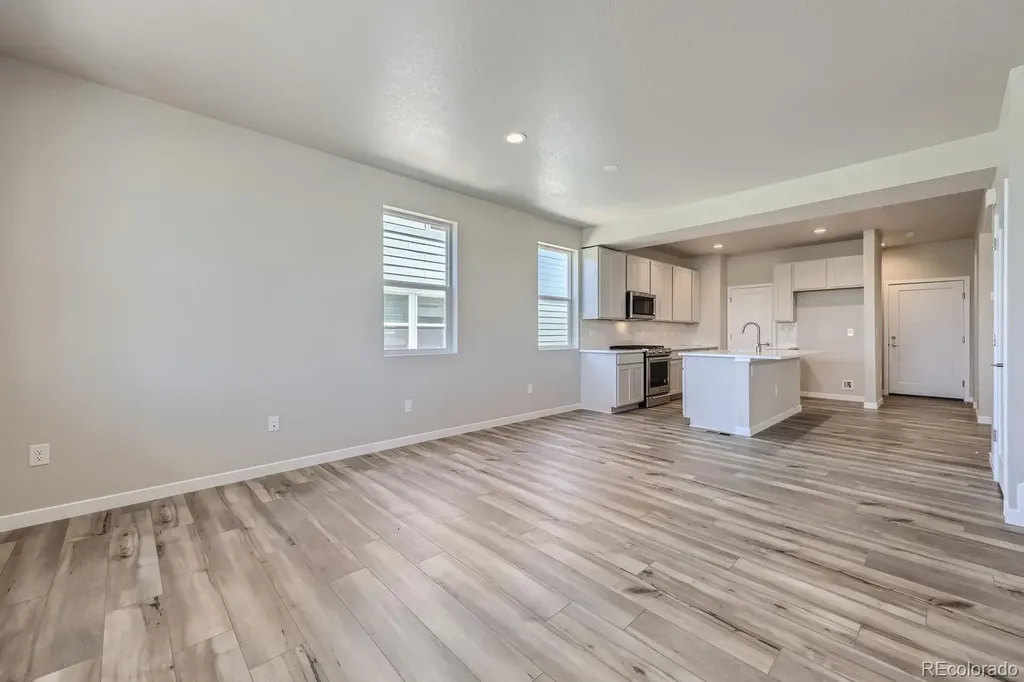 2702 E 103rd Avenue Thornton CO 80229