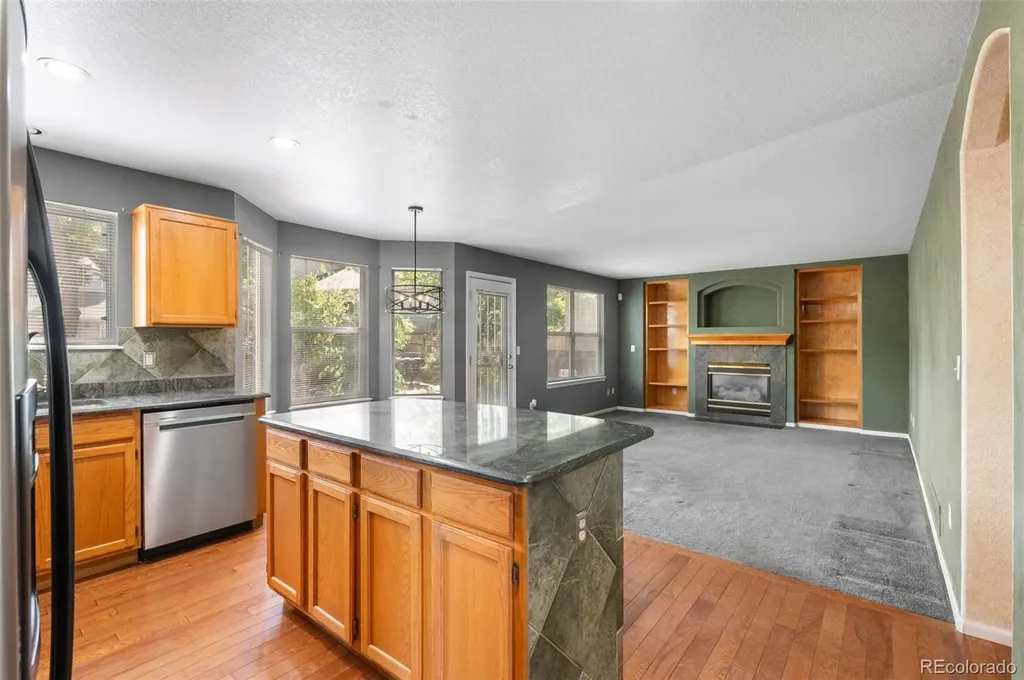 8359 S Flower Way Littleton CO 80128