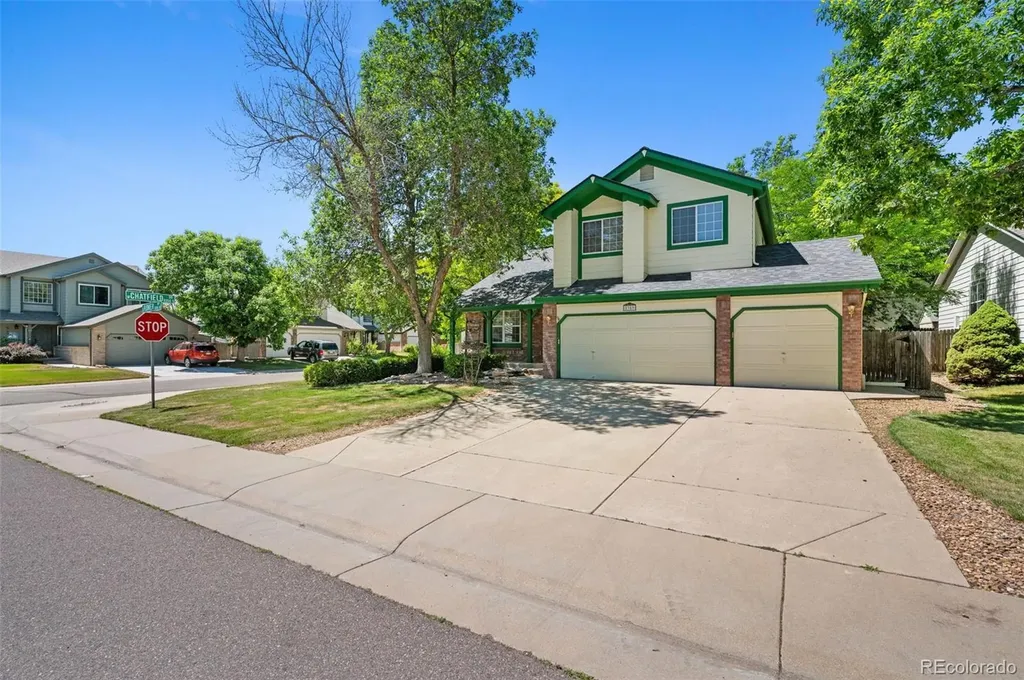 8359 S Flower Way Littleton CO 80128
