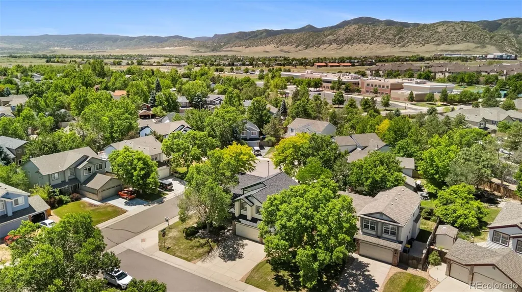 8359 S Flower Way Littleton CO 80128