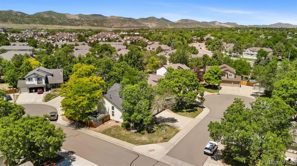 8359 S Flower Way Littleton CO 80128