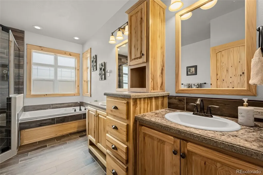 497 E Blarney Stone Road Howard CO 81233