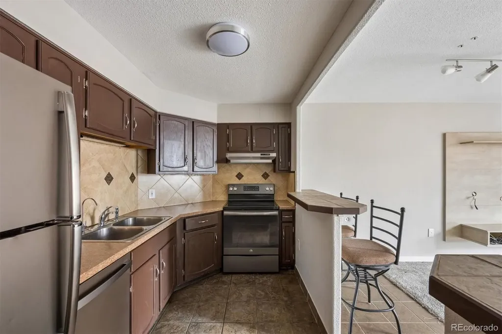 1625 Larimer Street Denver CO 80202