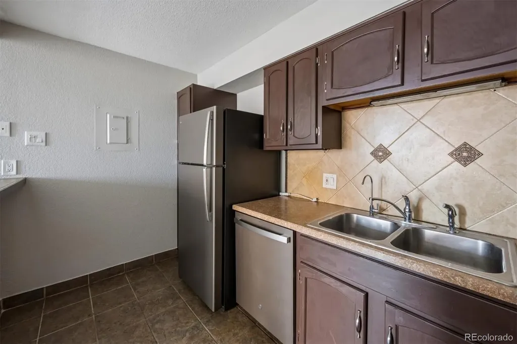 1625 Larimer Street Denver CO 80202