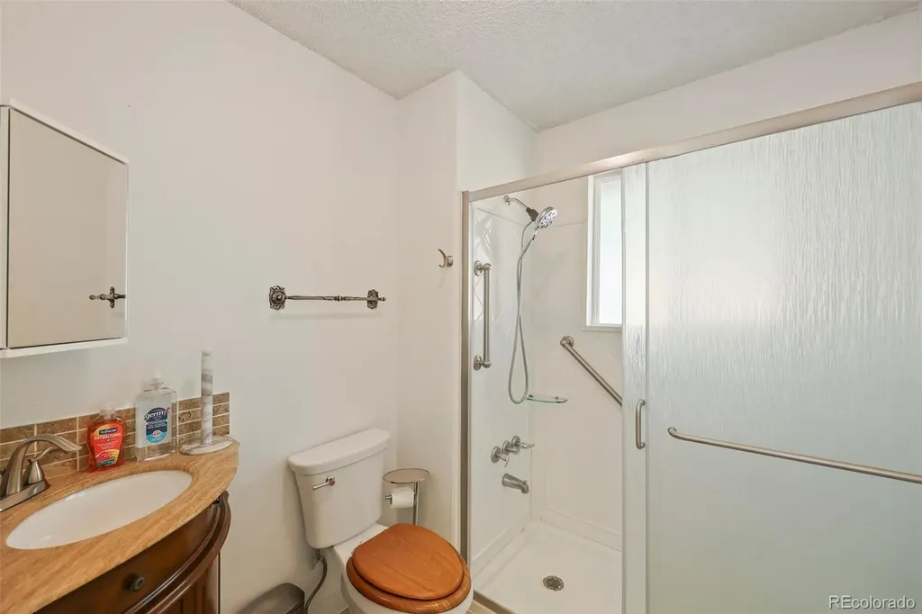 9275 W 8th Avenue Denver CO 80215