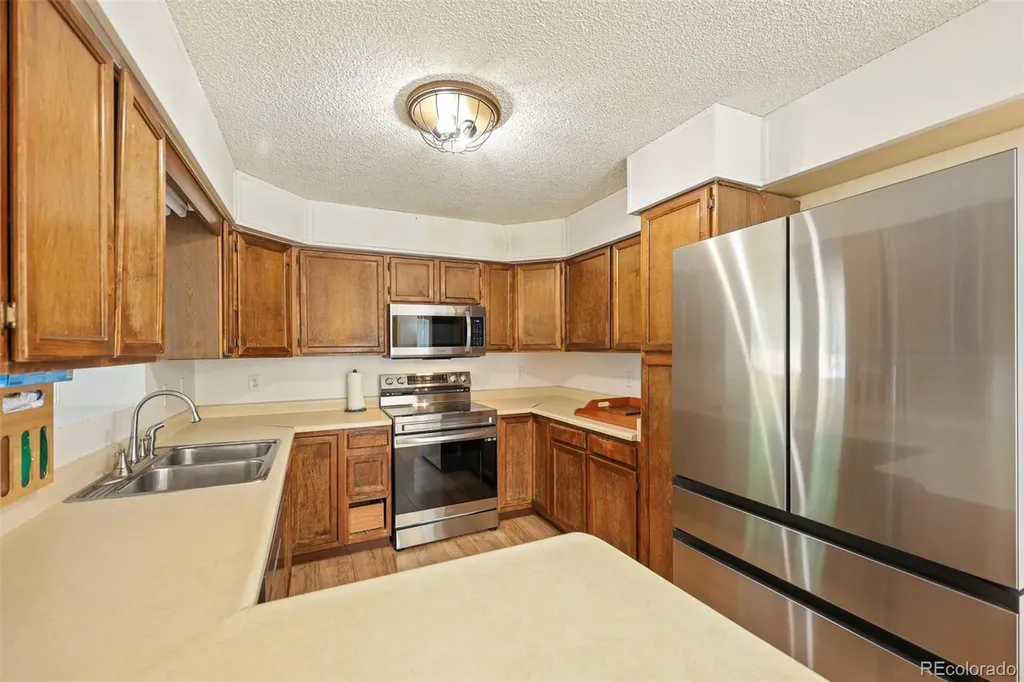 9275 W 8th Avenue Denver CO 80215