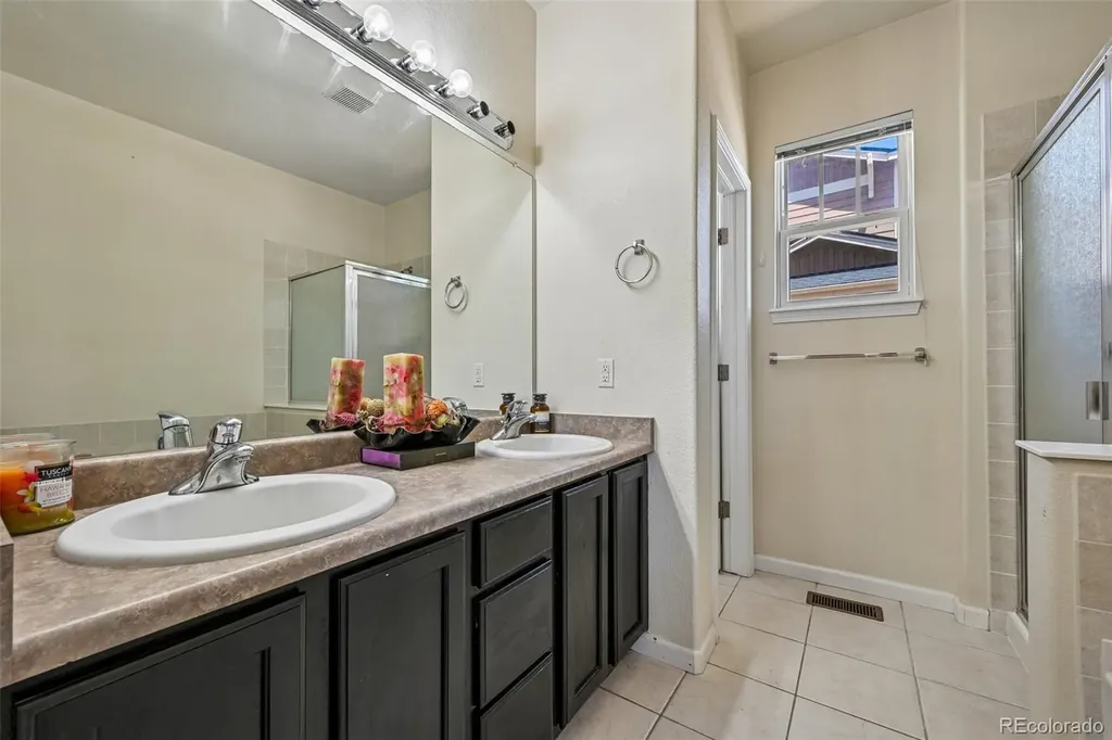 247 N Coolidge Way Aurora CO 80018