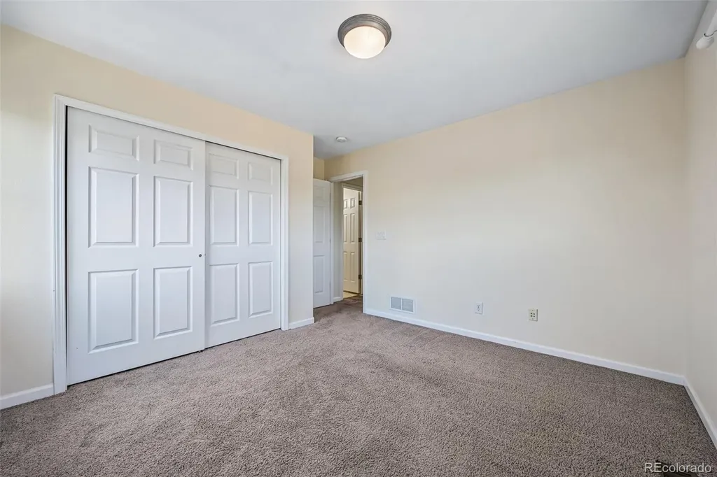 247 N Coolidge Way Aurora CO 80018