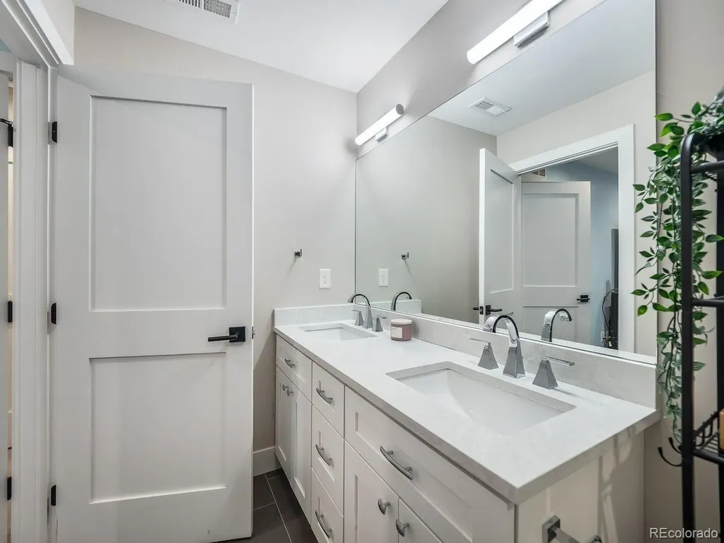 1329 Wolff Street Denver CO 80204