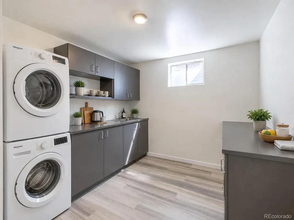 5119 Chandler Way Denver CO 80239