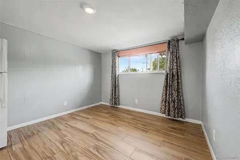 933 Newcombe Street Lakewood CO 80215