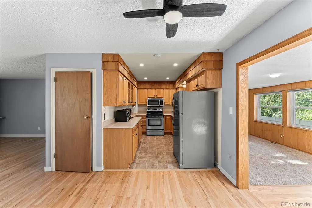 1605 Dixon Drive Colorado Springs CO 80909