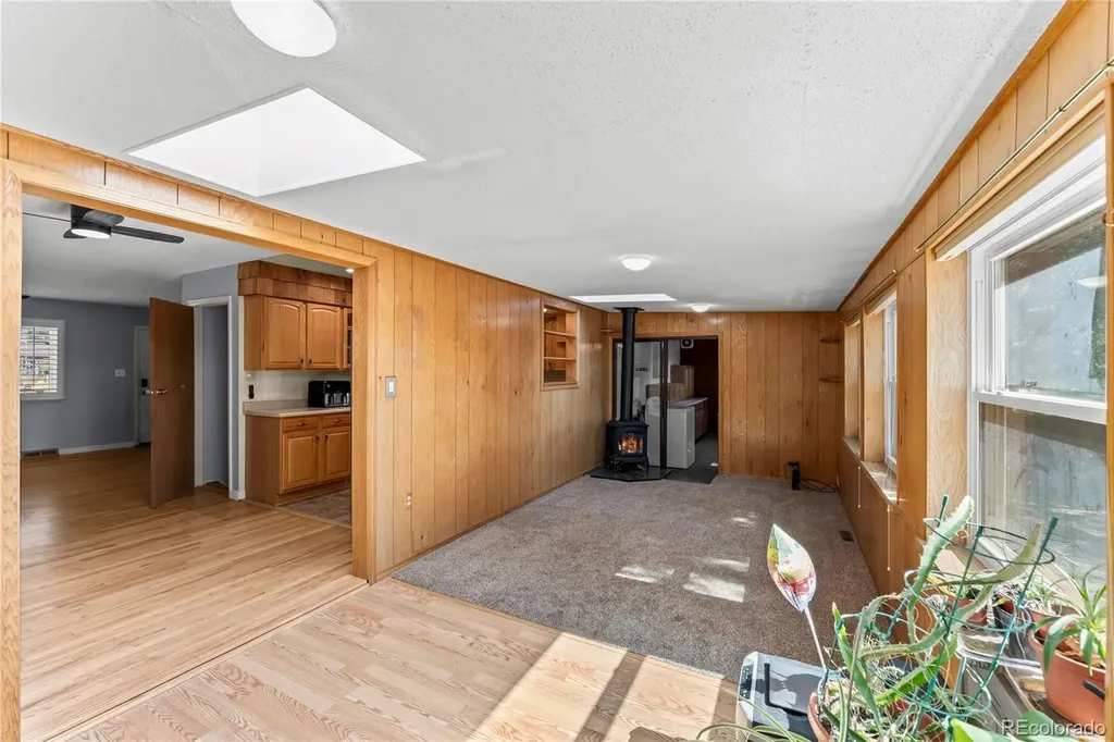 1605 Dixon Drive Colorado Springs CO 80909
