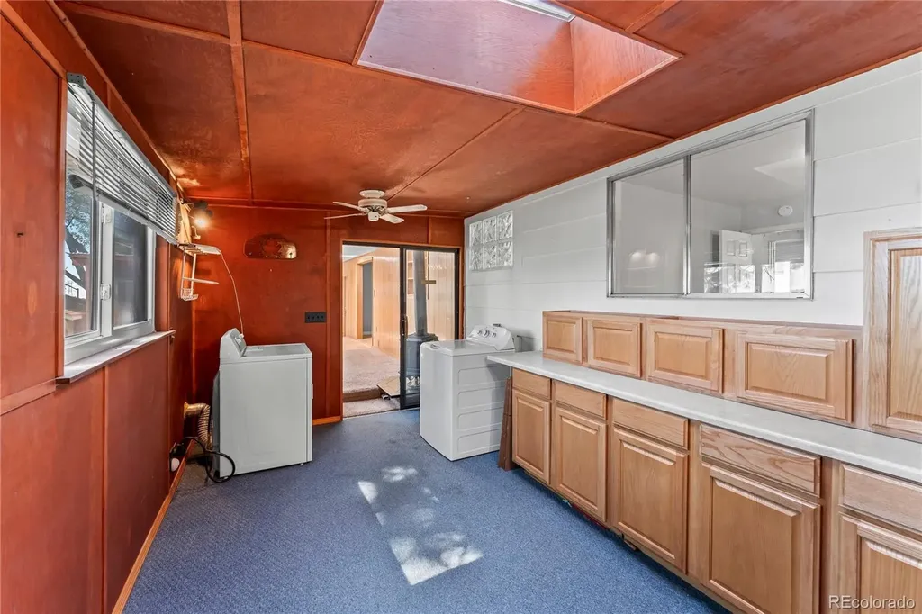 1605 Dixon Drive Colorado Springs CO 80909