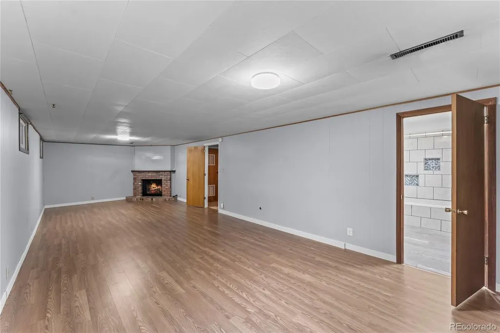 1605 Dixon Drive Colorado Springs CO 80909