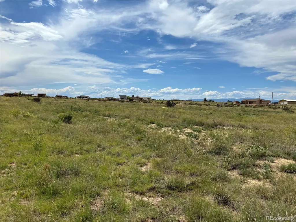 1977 E Gladstone Lane Pueblo West CO 81007