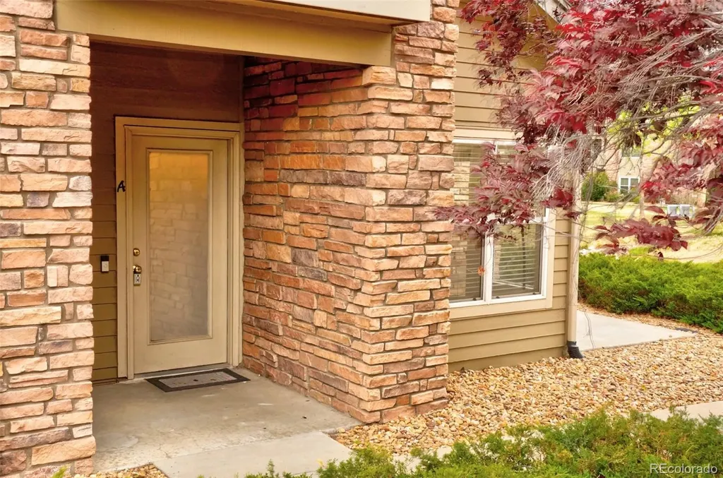 18201 E Greenwood Drive Aurora CO 80013