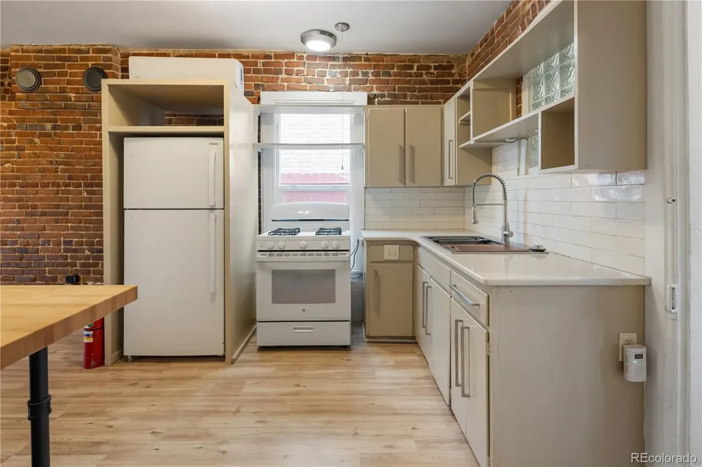 2045 S Acoma Street Denver CO 80223