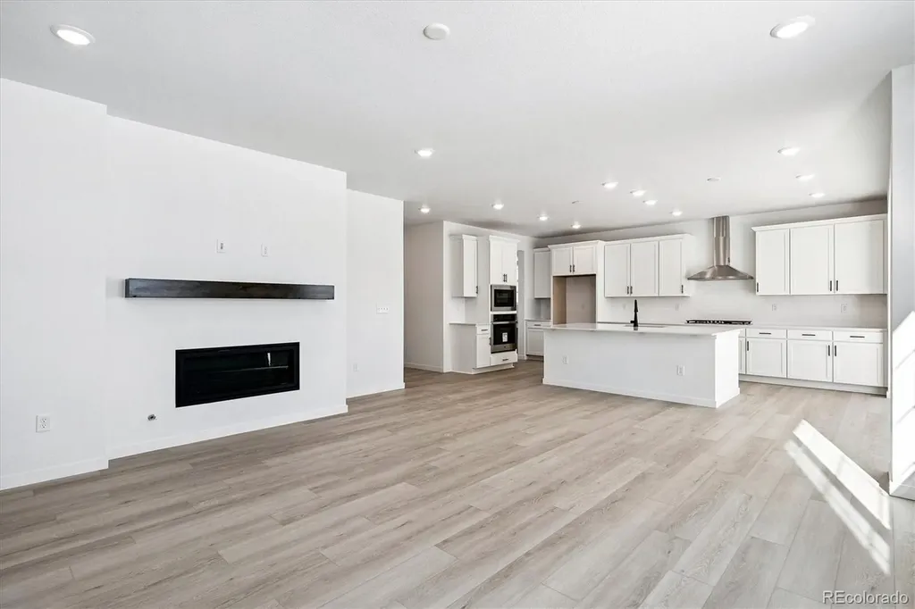 2132 S Irvington Street Aurora CO 80018