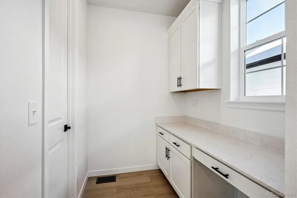 2132 S Irvington Street Aurora CO 80018
