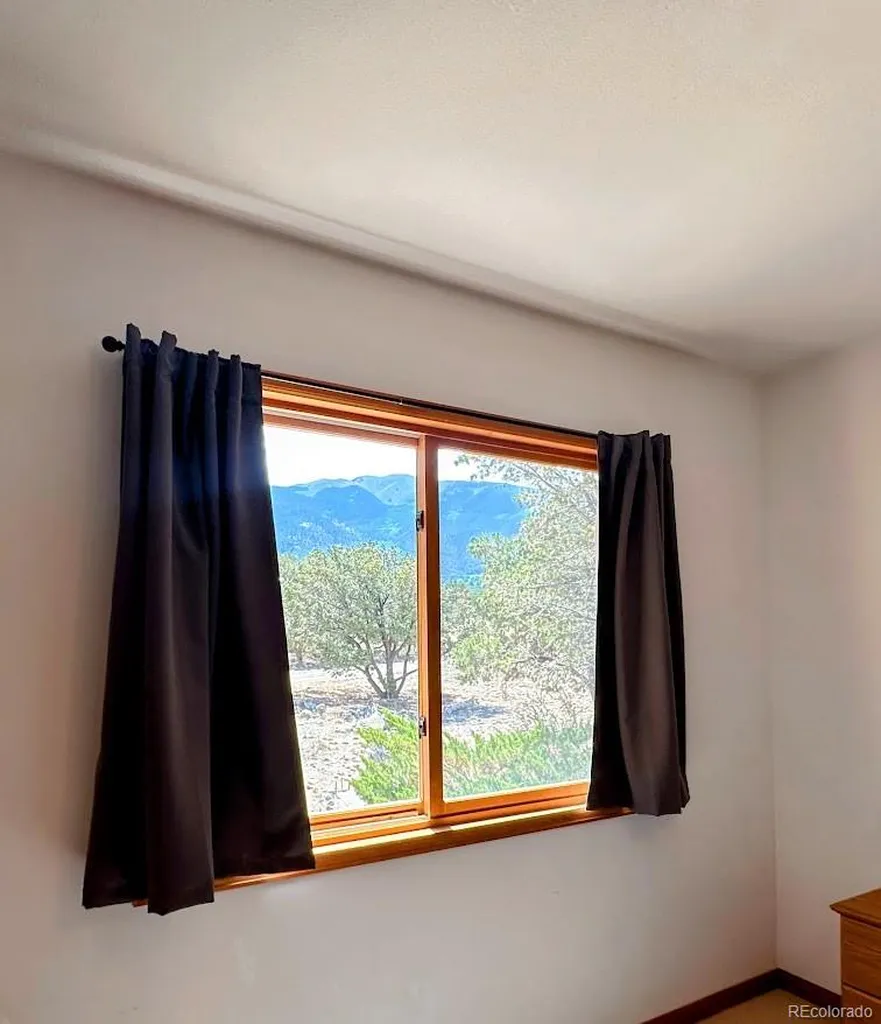 105 Indian Hill Road Mosca CO 81146