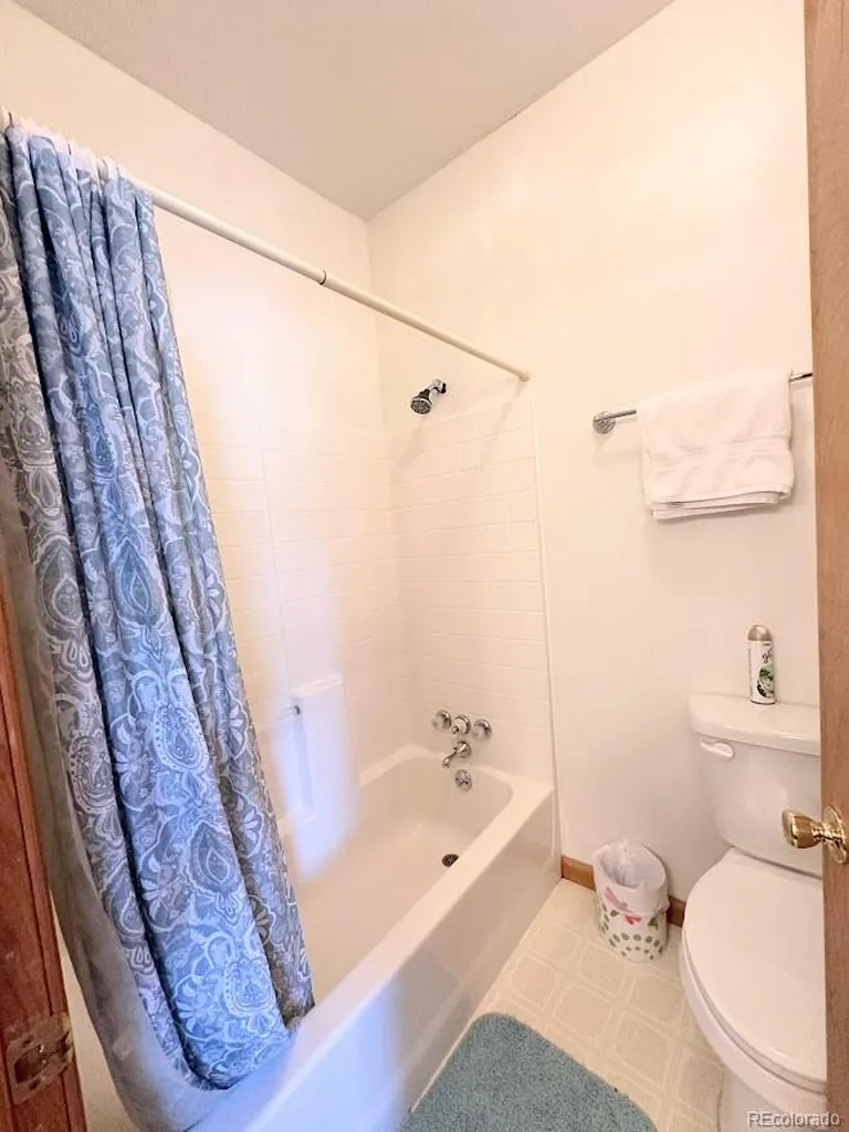 105 Indian Hill Road Mosca CO 81146