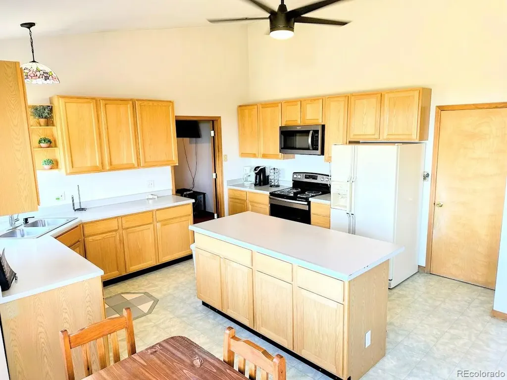 105 Indian Hill Road Mosca CO 81146