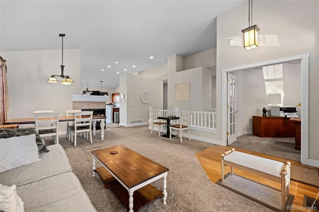 21527 E Smoky Hill Road Aurora CO 80015