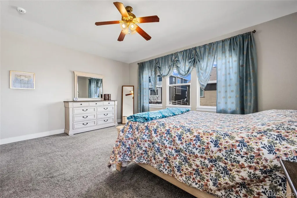 21527 E Smoky Hill Road Aurora CO 80015