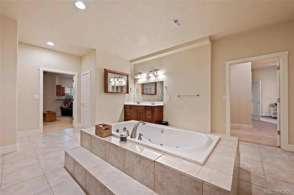 21527 E Smoky Hill Road Aurora CO 80015