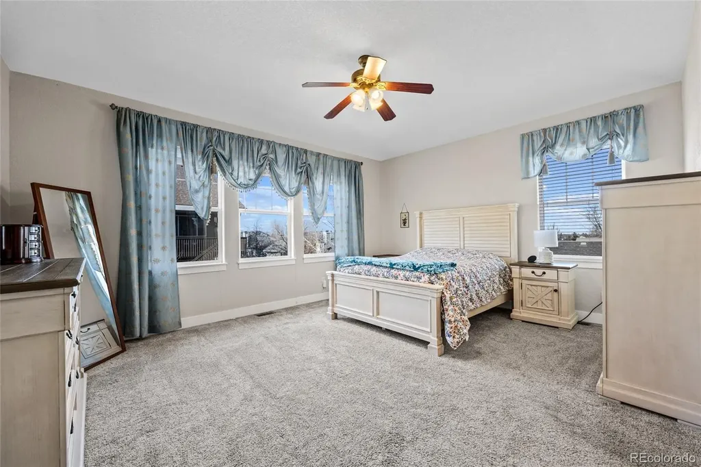 21527 E Smoky Hill Road Aurora CO 80015