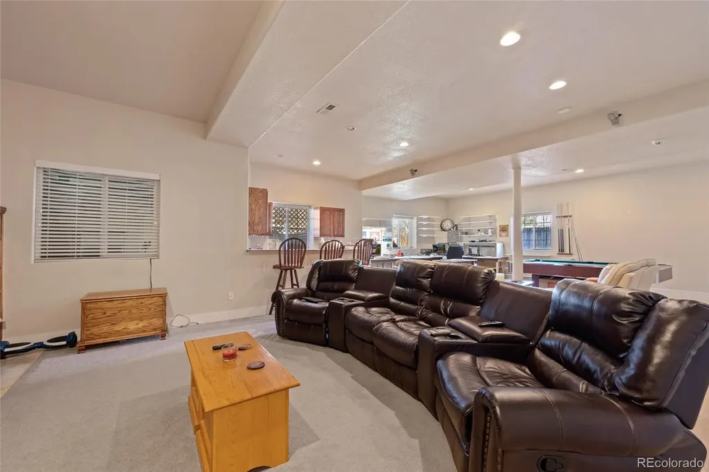 21527 E Smoky Hill Road Aurora CO 80015