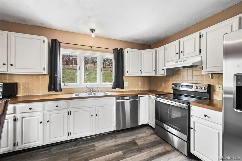 312 S Pine Drive Bailey CO 80421