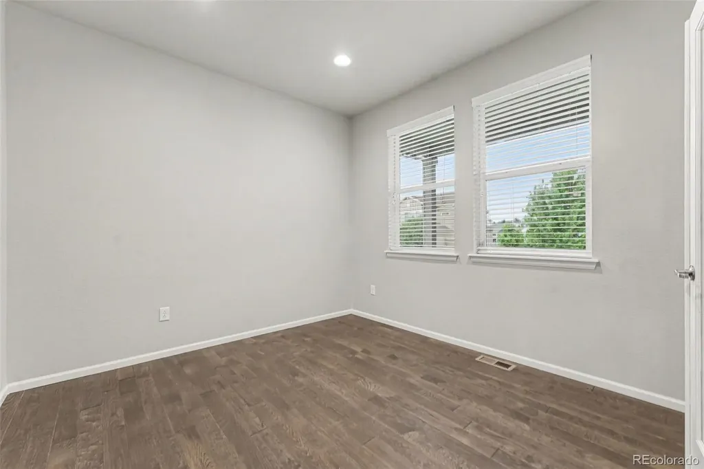 6687 W Jewell Place Denver CO 80227