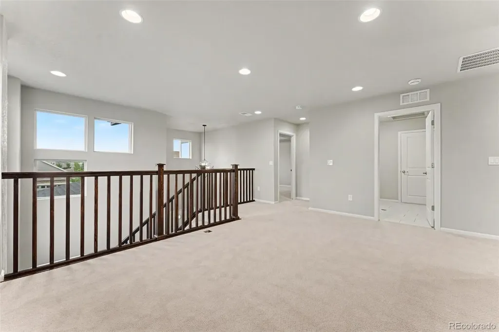 6687 W Jewell Place Denver CO 80227