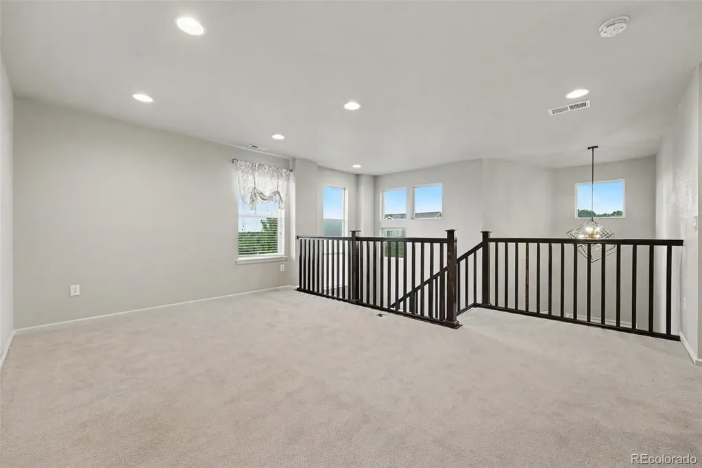 6687 W Jewell Place Denver CO 80227