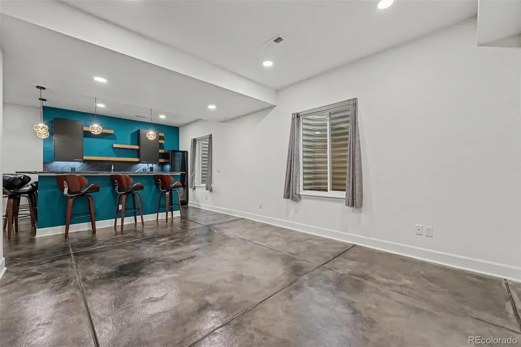 6687 W Jewell Place Denver CO 80227