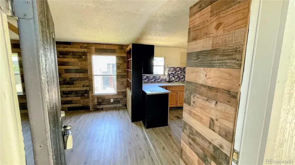 3655 El Morro Road Colorado Springs CO 80910