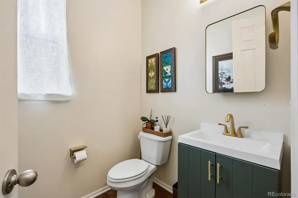 5072 S Netherland Way Centennial CO 80015