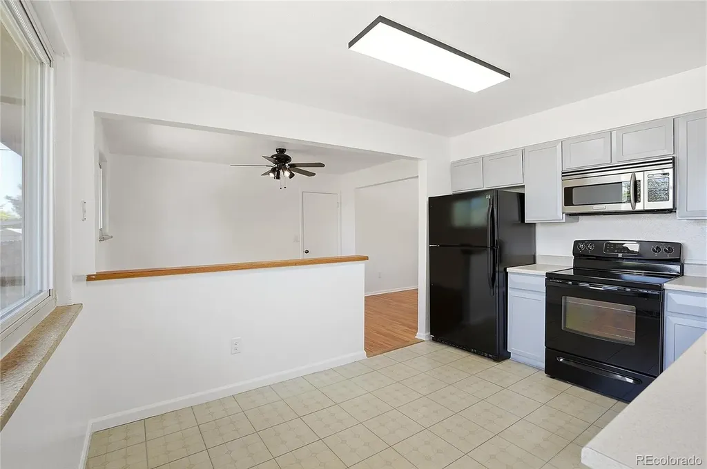 614 S Worchester Street Aurora CO 80012