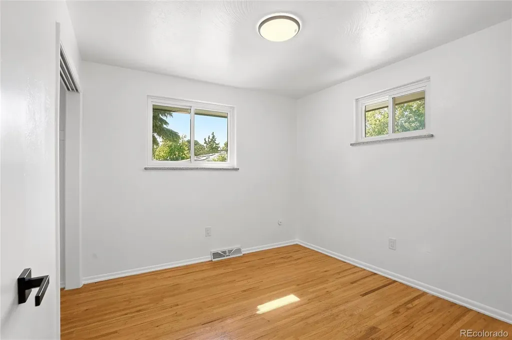614 S Worchester Street Aurora CO 80012