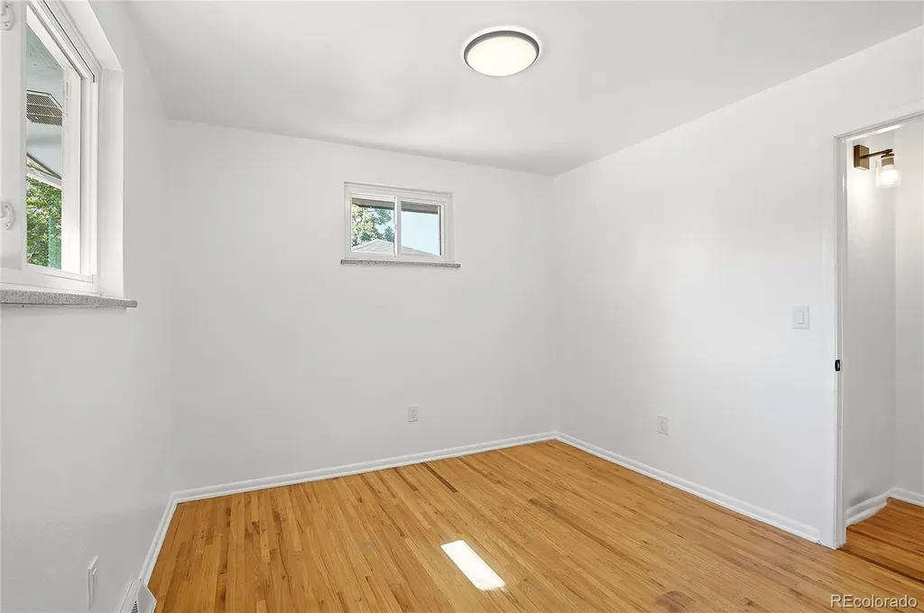 614 S Worchester Street Aurora CO 80012