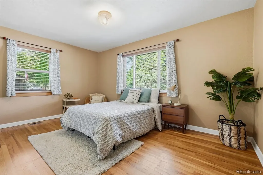 2335 Balsam Street Lakewood CO 80214