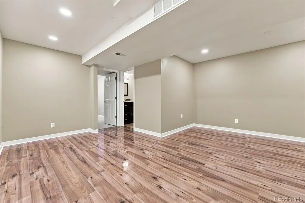 5013 S Nelson Court Littleton CO 80127