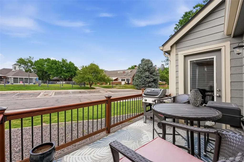 5013 S Nelson Court Littleton CO 80127