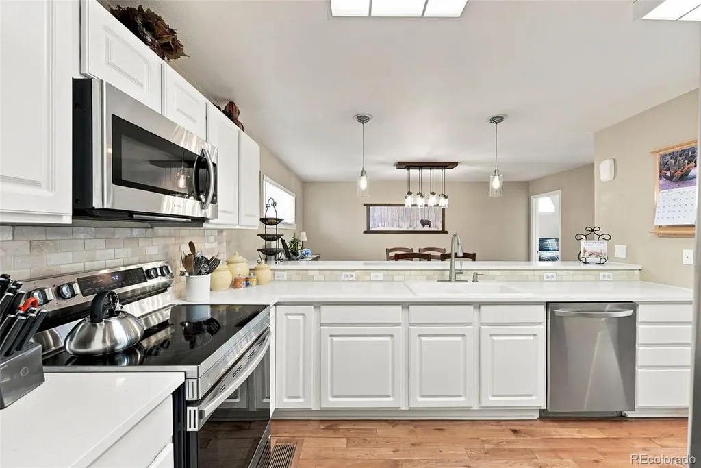 5013 S Nelson Court Littleton CO 80127