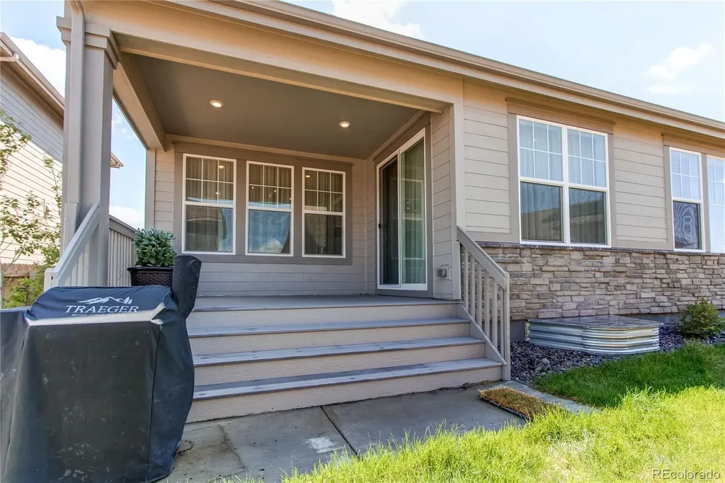 24197 E Ada Avenue Aurora CO 80018
