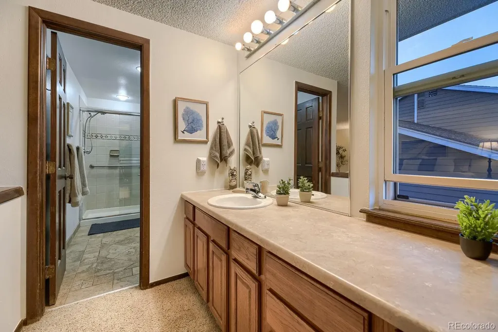 8760 W 81st Drive Arvada CO 80005